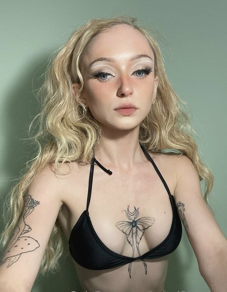 bunni3lossom on onlyfans