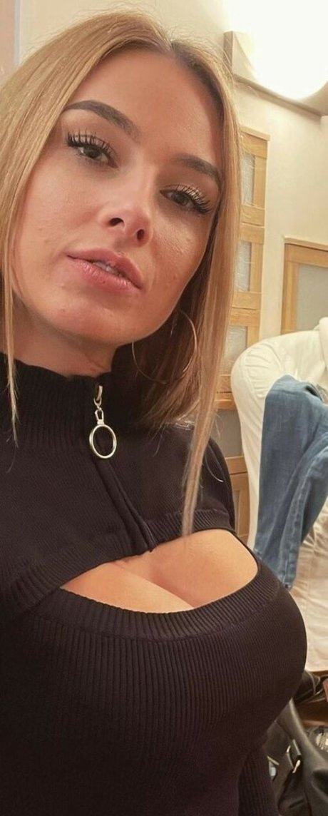 lizzzyfox free onlyfans