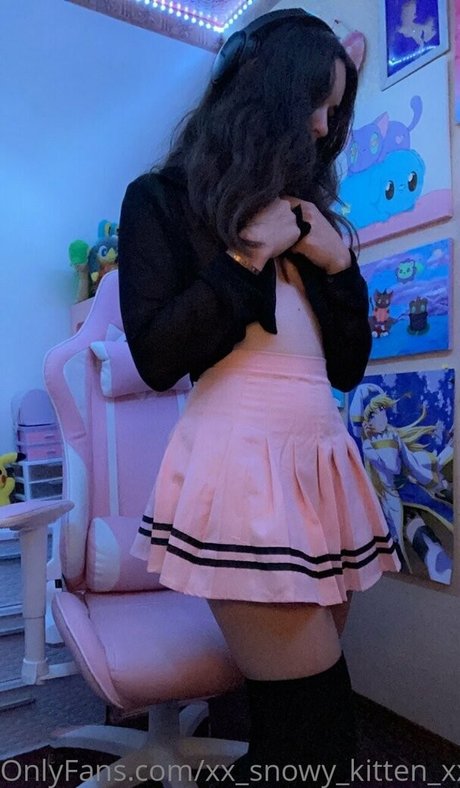 snowy kitten games onlyfans content