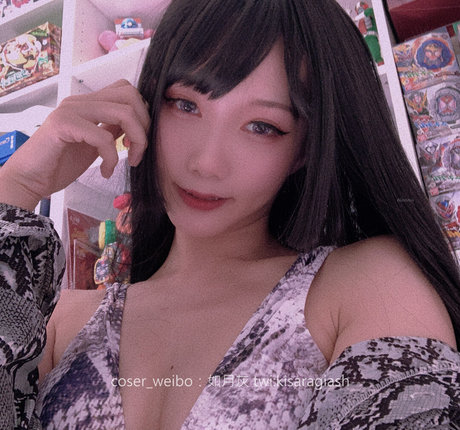 KisaragiAsh onlyfans model images