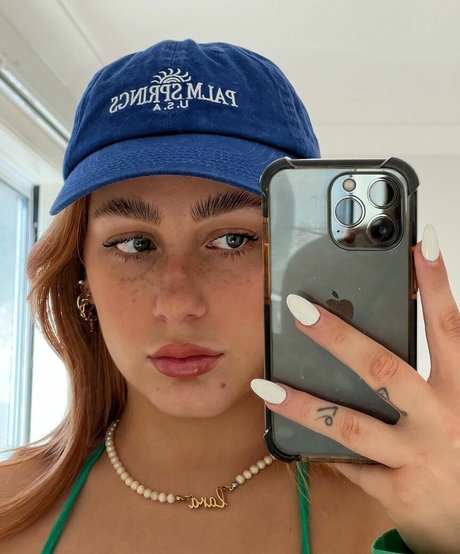 Lara Ledwidge onlyfans leaked photos