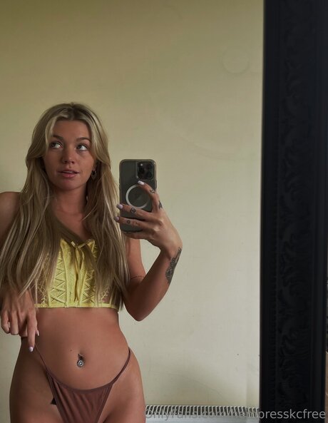 hempresskcfree onlyfans nude leak