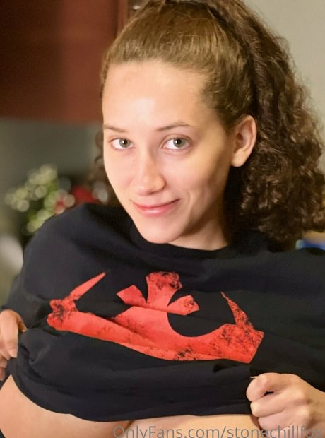 stonechillfox onlyfans naked pics