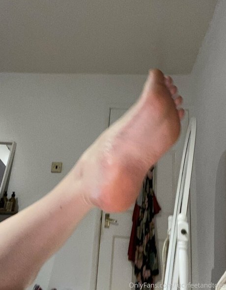 lucyfeetandtoes onlyfans pics nude