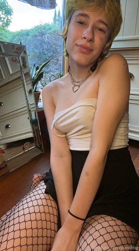 punkfrog onlyfans naked