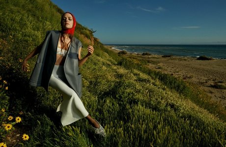 Riley Keough onlyfans free