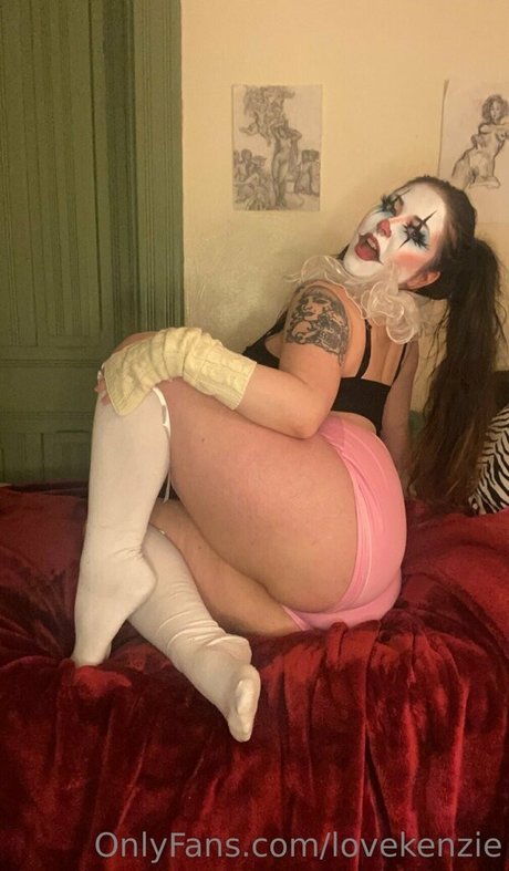 lovekenzie onlyfans star