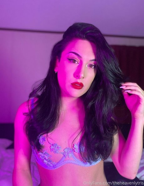 Heavenly Naomi onlyfans nude