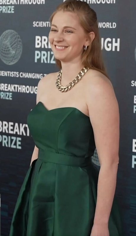 Simone Giertz leaked only fans nudes