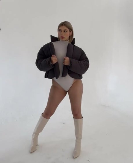 Laurimfgarciaa onlyfans content type