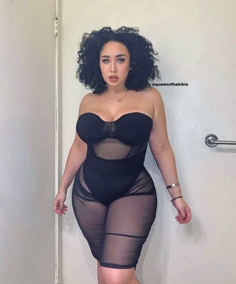 Tana Habibi onlyfans nude pictures