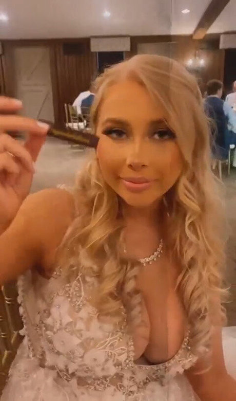 Rhiannon C onlyfans leak