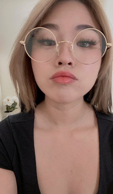 babiebeezz2 0 onlyfans leaked tits