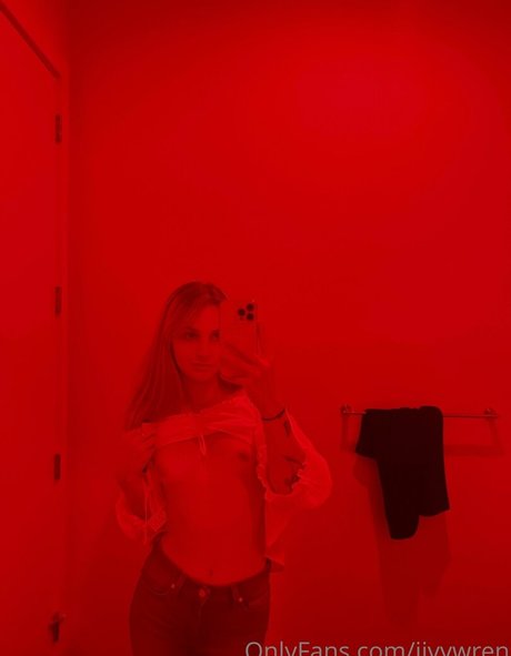 iivywren onlyfans leaked pictures