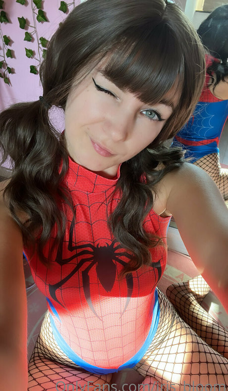 Iris Bloom onlyfans porn nude