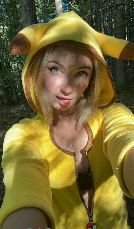 Iris Bloom onlyfans pics leaked