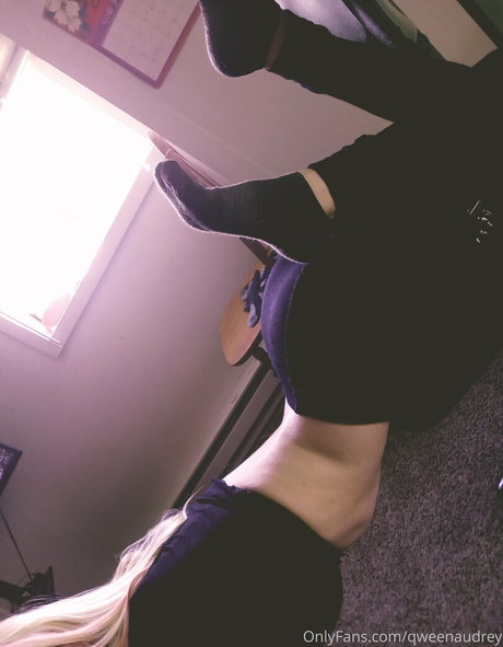qweenaudrey onlyfans model photo