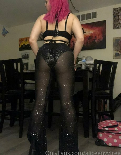 aliceenvyfree leaked onlyfans