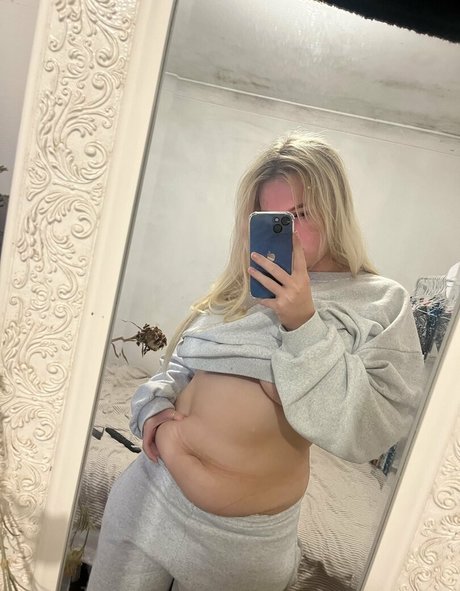 sumbelly nude leaked onlyfans