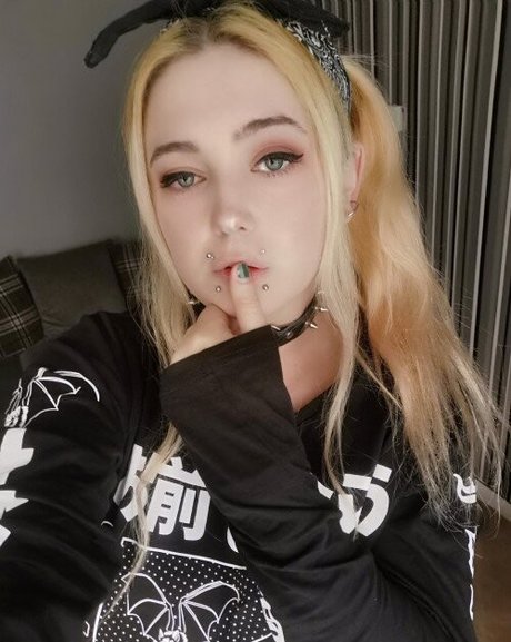 Rising Phoenix hot onlyfans