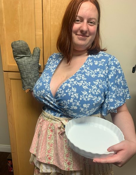 kyliethecurvy onlyfans leaks.