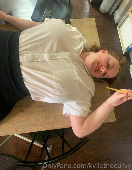 kyliethecurvy onlyfans xx