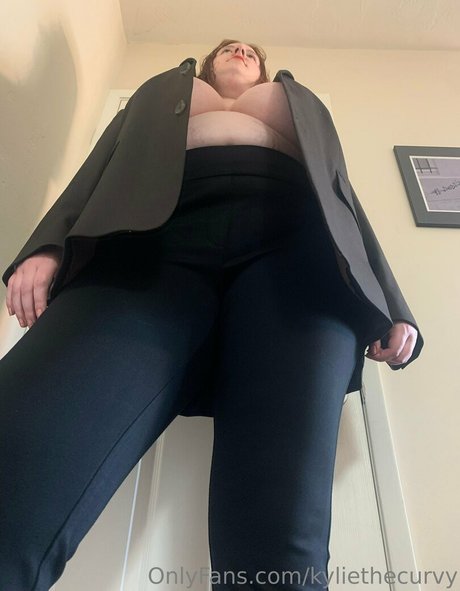 kyliethecurvy nude onlyfans