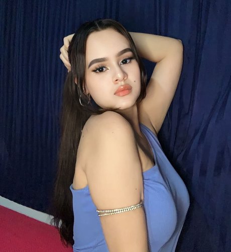 Moodyylorac onlyfans strip tease