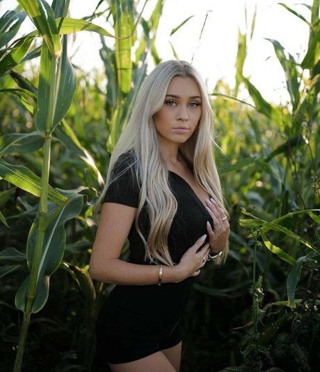 Payton Ramolla onlyfans strip