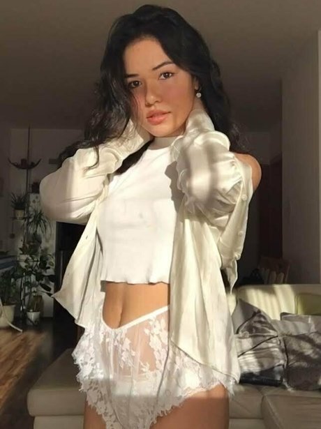 Sanri0bitch is on onlyfans