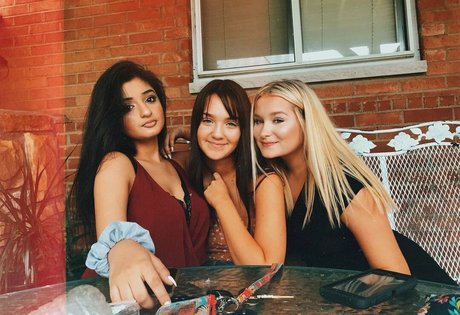 Alina M onlyfans model