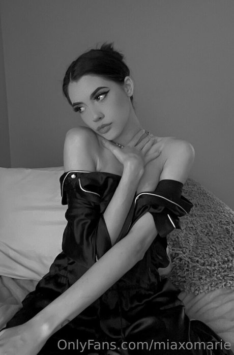 miaxomarie onlyfans pictures