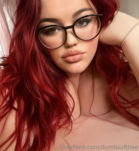 dumbsofttiee onlyfans star