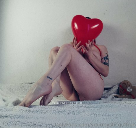 yourmysticgirlfree onlyfans porn leaks