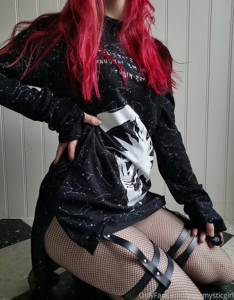 yourmysticgirlfree onlyfans content