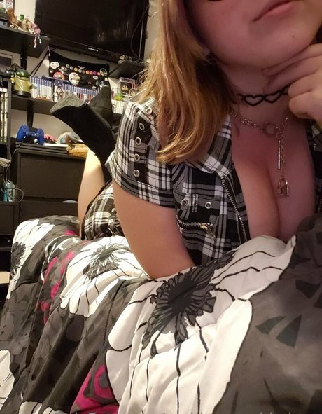 goddessmaddydove onlyfans archives