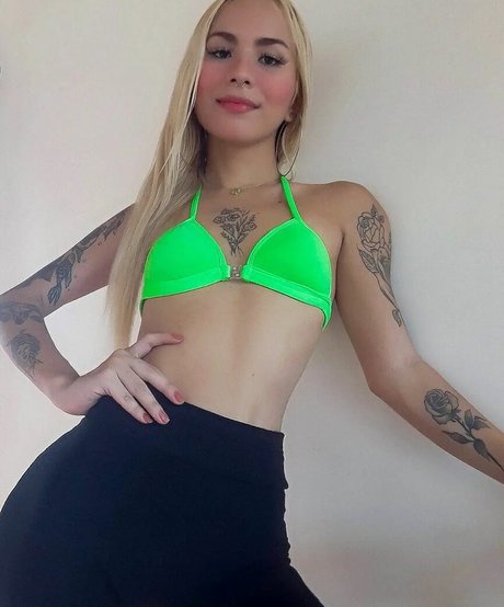 lovbunny onlyfans strip tease