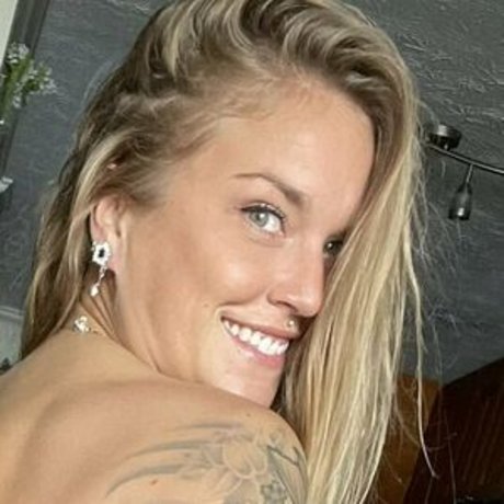 Mollie Rose onlyfans sexy