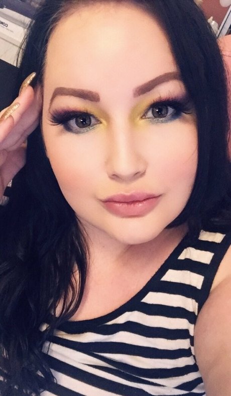 elizaallure onlyfans naked