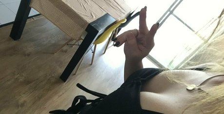 stefanyfreitass onlyfans model images