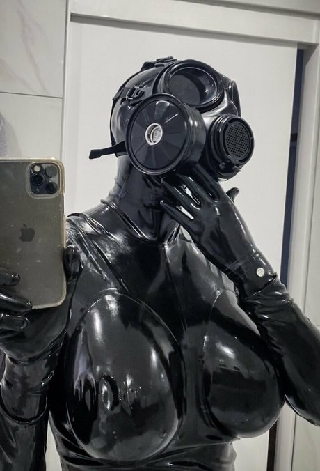 latex alina onlyfans fuck