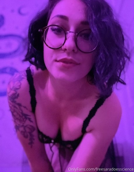 freesaradoesscience onlyfans content