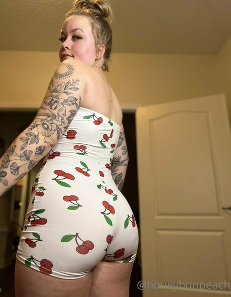 honeybunfree onlyfans leaked sex