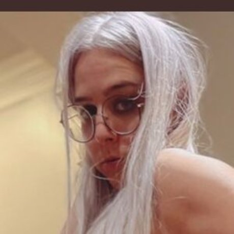 madzisstacked onlyfans nude leak