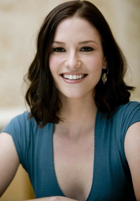 Chyler Leigh new onlyfans leaks