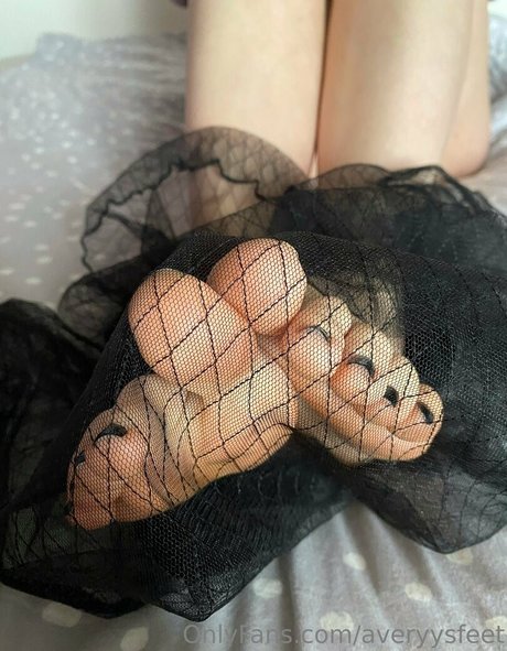 averyysfeet hot onlyfans