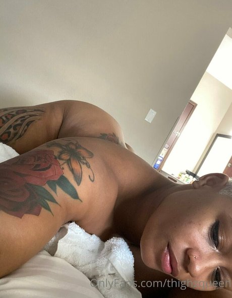 Queen R desnuda onlyfans