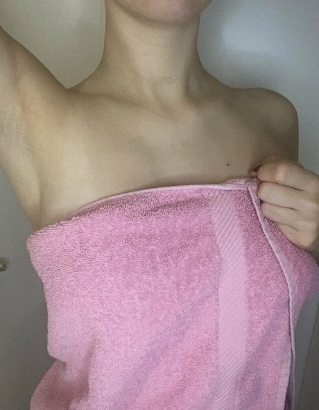 fareeha bakir free nude onlyfans