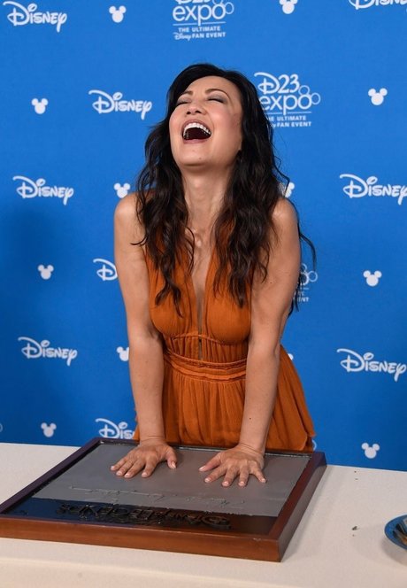 Ming Na Wen free onlyfans