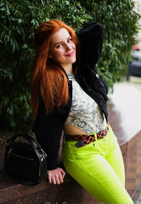 Katy Onyx nsfw onlyfans